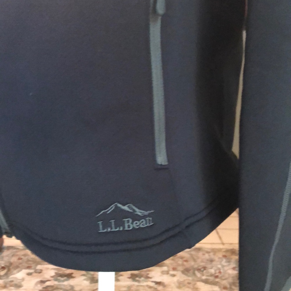 L.L. Bean Performance Stretch Zip-up. - Picture 2 of 8